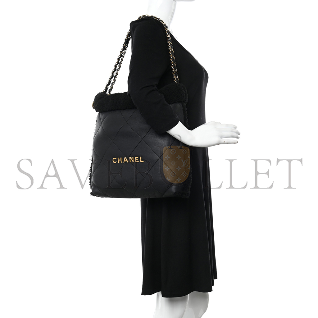 CHANEL MASTER LAMBSKIN SHEARLING QUILTED SMALL CHANEL 22 BLACK AS3260 (30*30*8cm)